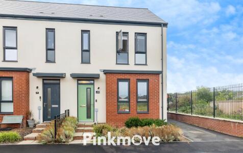 Dragonfly Avenue, Newport