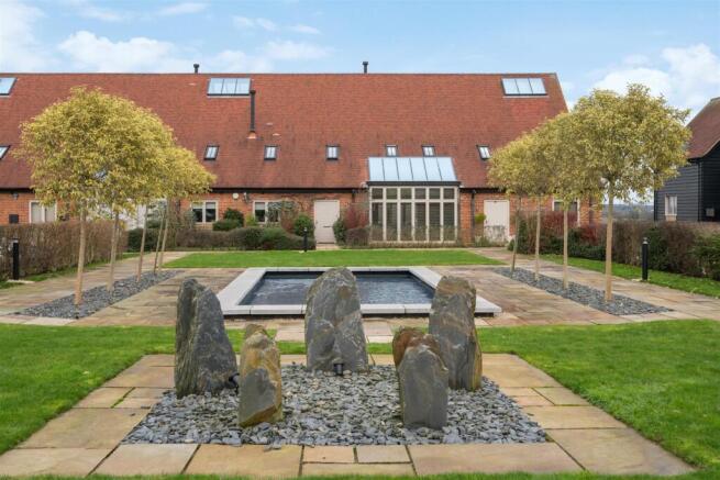 6 Hall Farm Court_138.jpg