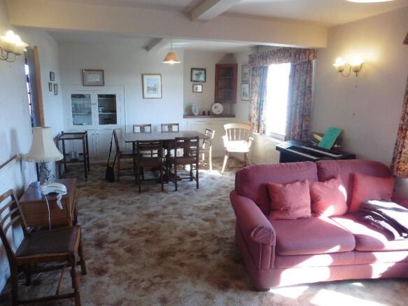 Sitting/Dining Room