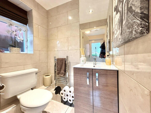 Cloakroom/WC