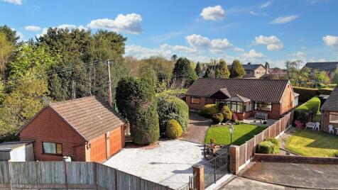 Common Lane, Rough Close, ST3