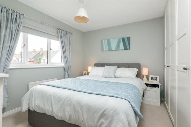 4 Walnut Close-34.jpg