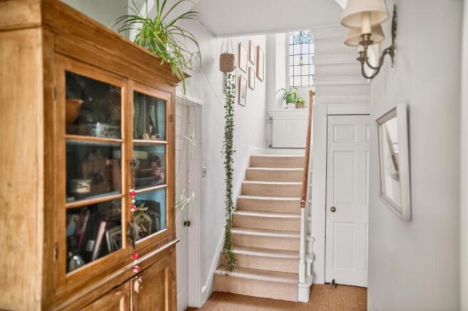6 bed Detached for sale Image 7
