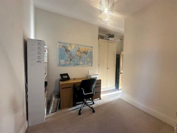 APM, bedroom 2b, Eden Harper SW11