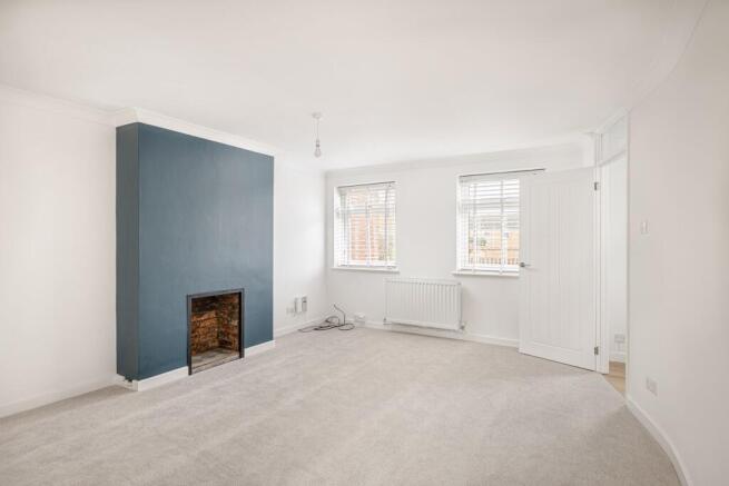 71, Cherry Garden Lane, Newport, CB11 photo 3
