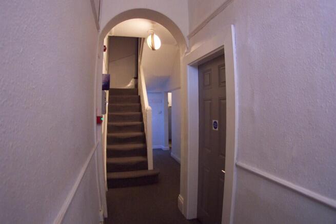 6 bed Terraced to rent Image 6