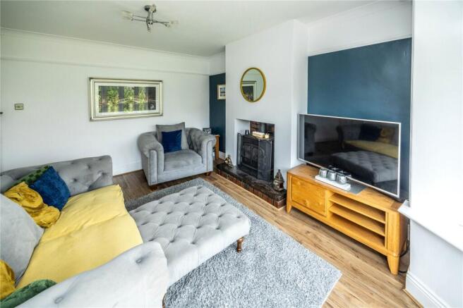 3 bed Semi-Detached for sale Image 4