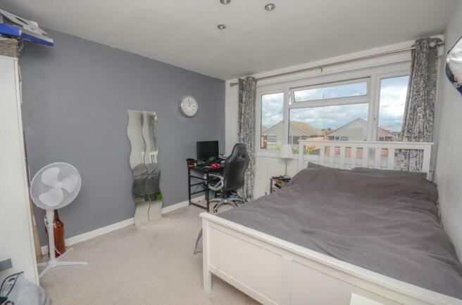 Bedroom 4.jpg
