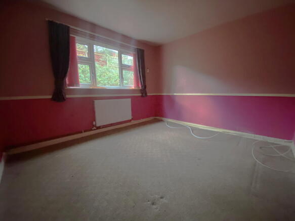 1 bed Ground Flat for sale Image 5