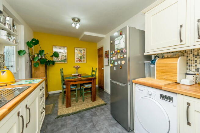 Moorcroft Avenue, Golcar, Huddersfield, HD7 photo 3