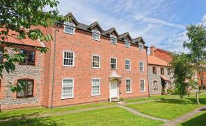 4, Travers Court, Runton House Close, Cromer NR27 9RA
