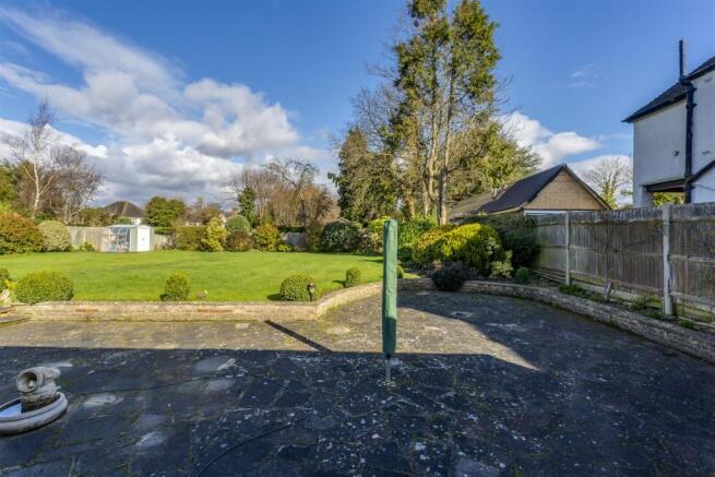 bungalow-burdon-lane-cheam-sutton-110.jpg