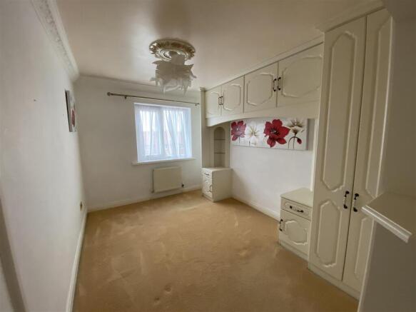 Bedroom no.1 rear double: