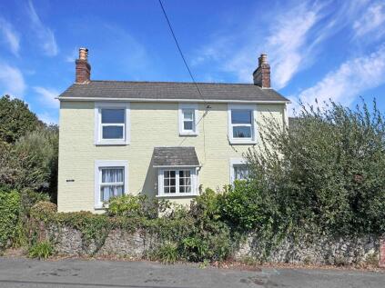 Newport Road, Niton, PO38