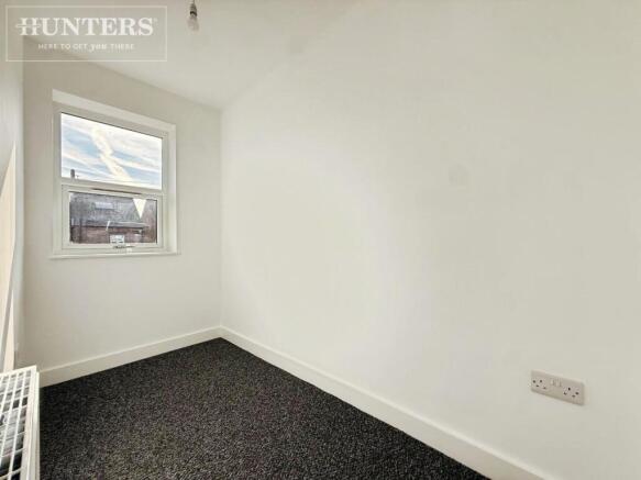 2 bed Terraced to rent Image 11
