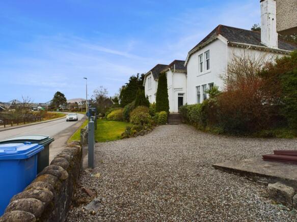 CAM03481G0-PR0018-STILL037