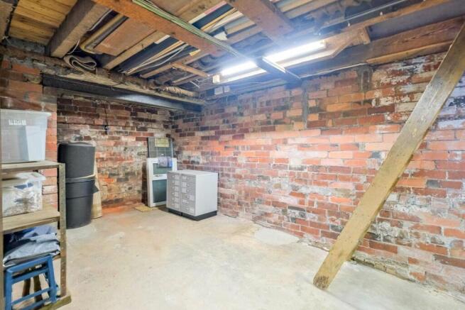 Workshop/Hobby Space