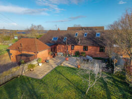 The Stables, Baughton Lane, Earls Croome, Worcester WR8 9LL