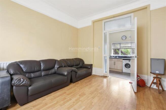 Photo 3