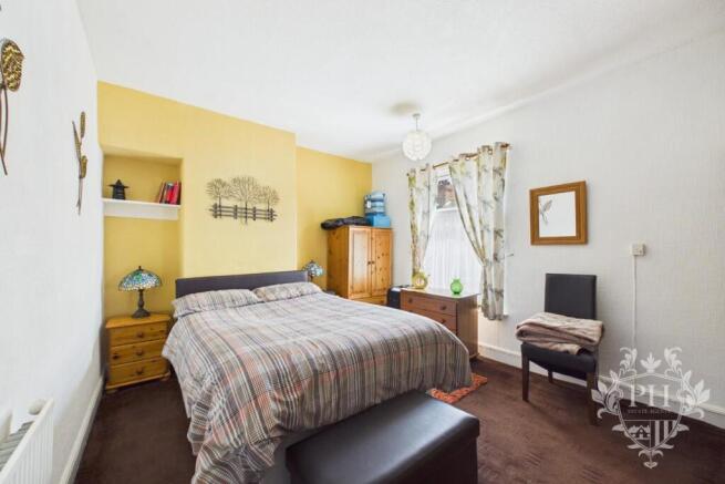 3 bed Terraced for sale Image 9