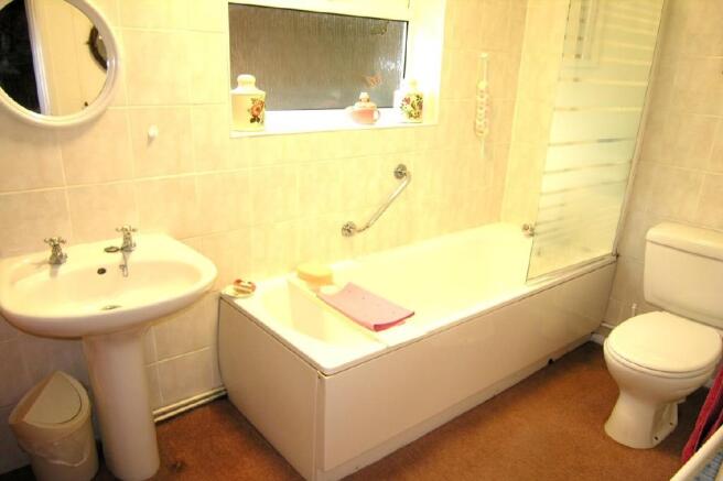 Ground Floor Bath