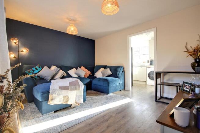 2 bed Terraced for sale Image 6