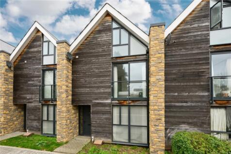 Ditton Grove, Esher, Surrey, KT10