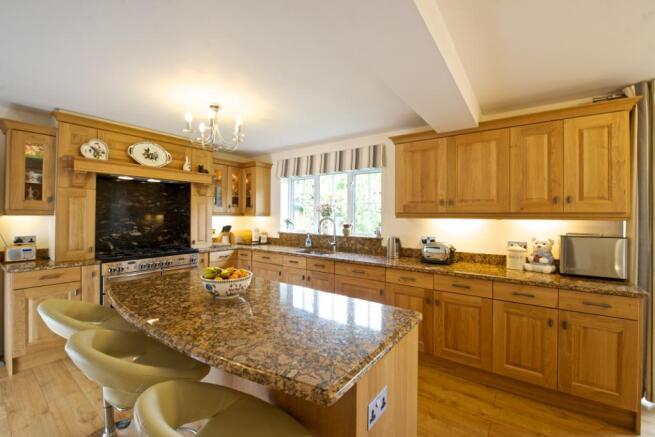 Kitchen/Breakfast