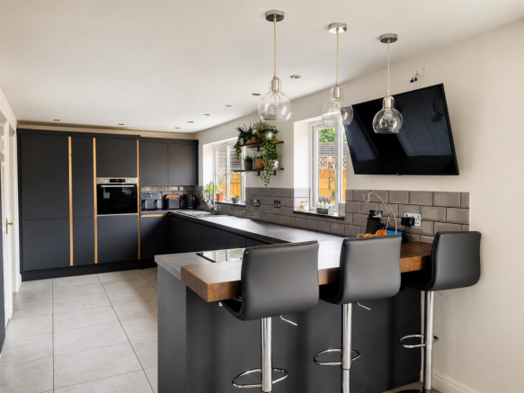 kitchen 2.png