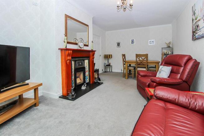 2 bed Bungalow for sale Image 7