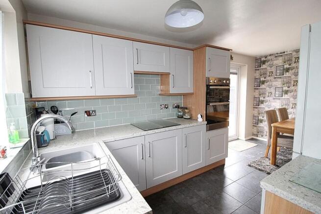 3 bed Detached for sale Image 6