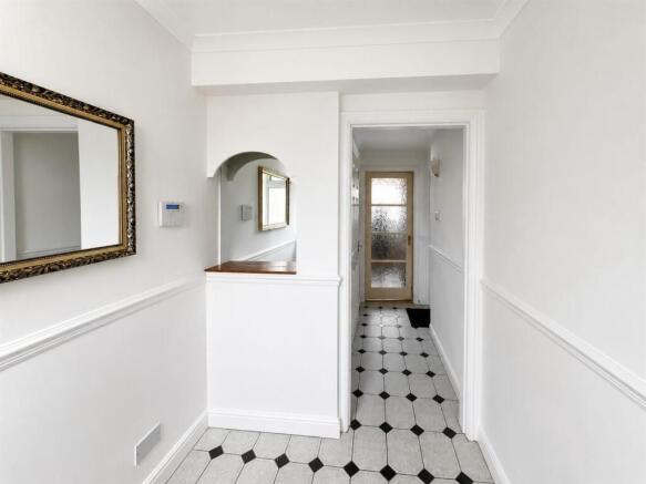 ENTRANCE HALL.jpeg