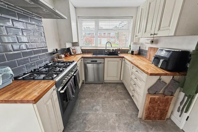 Fordingbridge photo 4