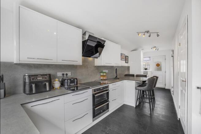 3 bed Detached for sale Image 5