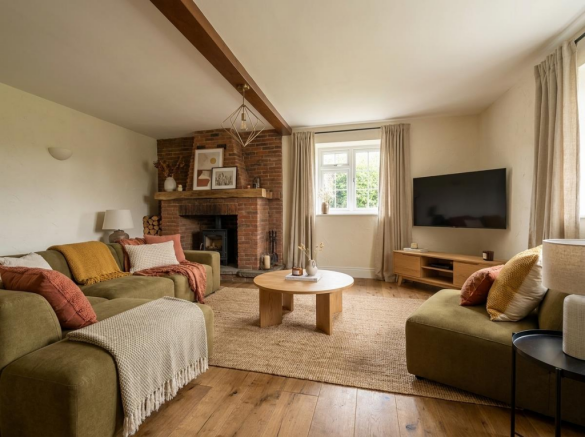 4 bed Barn Conversion for sale Image 12