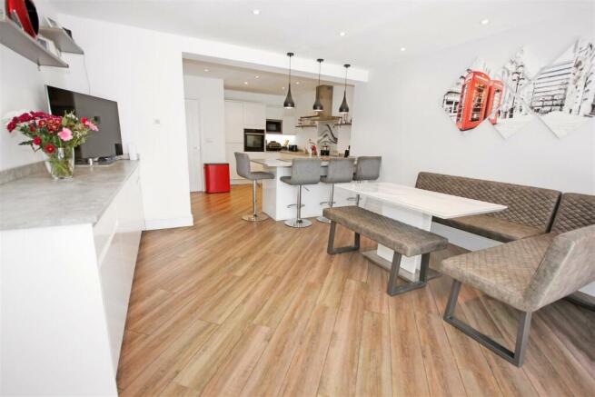 Dining Kitchen.JPG
