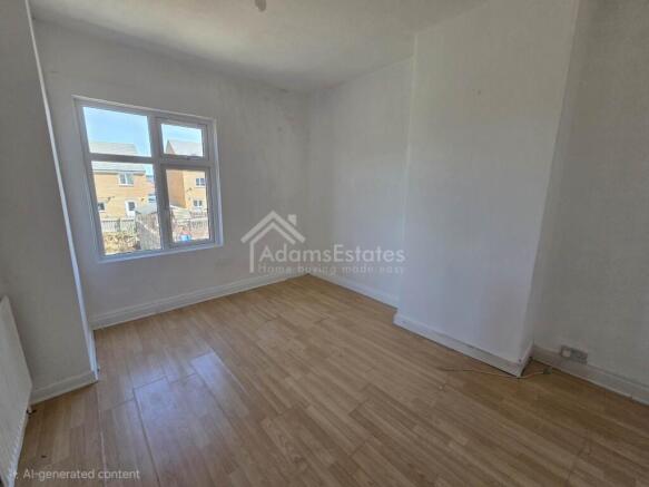 4 bed Semi-Detached to rent Image 6