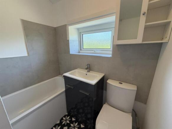 2 bed Terraced for sale Image 9