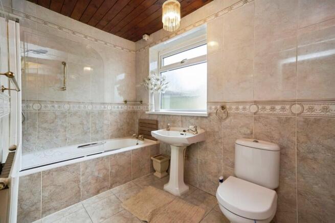 3 bed Terraced for sale Image 10