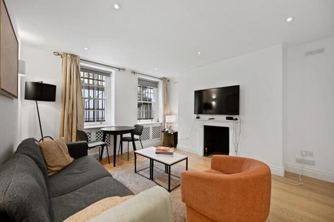 RCTEC- flat 1, 41 york street- reception 1 (1).jpg