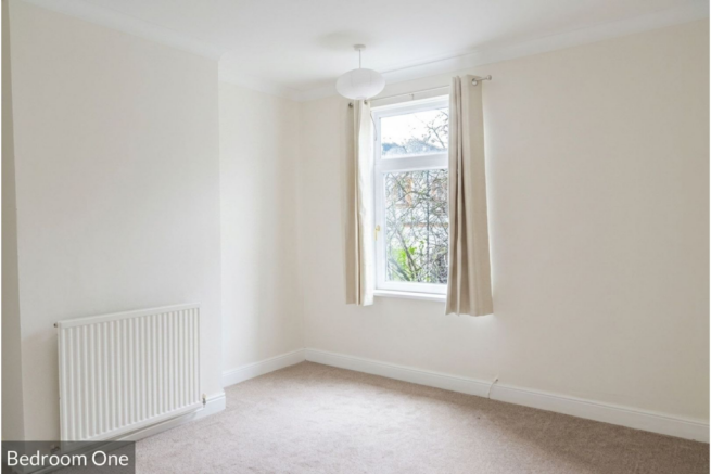 3 bed Terraced to rent Image 6