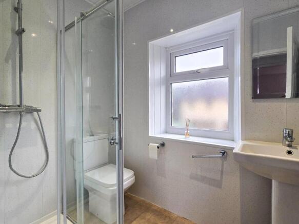 2 bed Terraced for sale Image 8