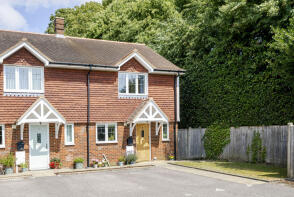 4, Isobel Cottages, Hempstead Road, Uckfield TN22 1DU