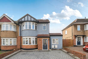 110, Hartland Drive, Ruislip HA4 0TJ