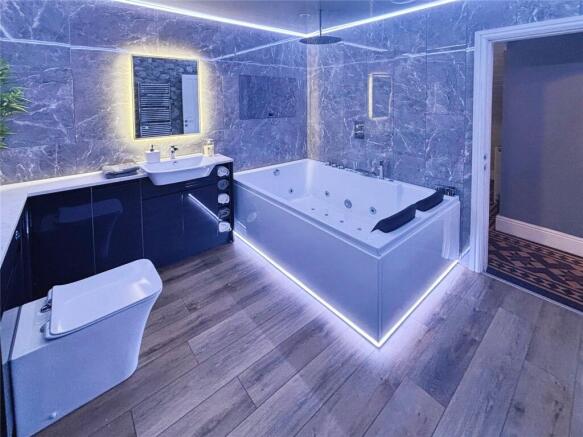 Modern Bathroom