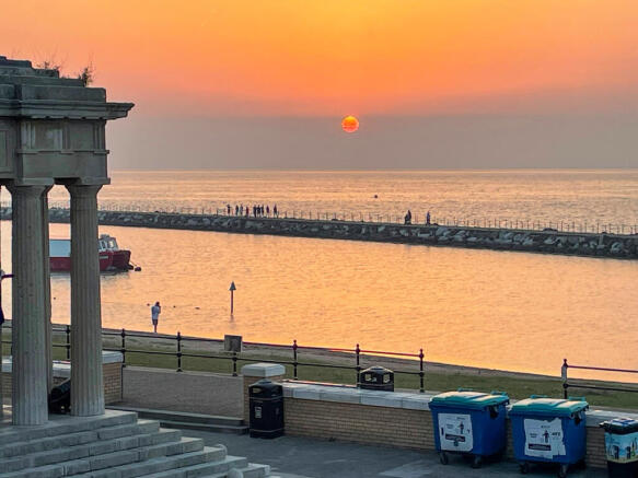 Hernebay Sea Front