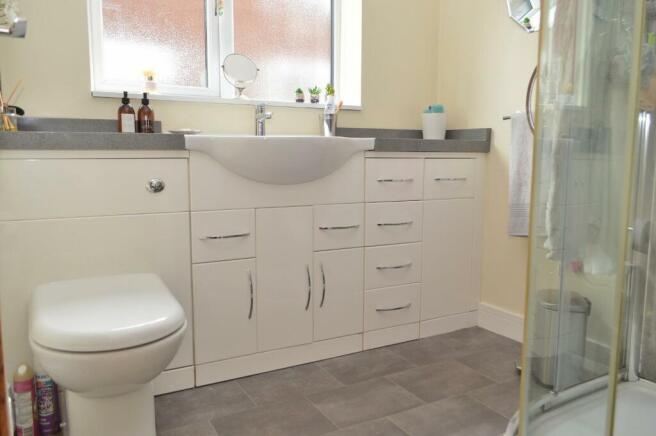 Shower Room.JPG