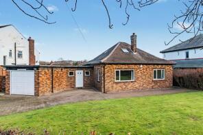 8, Brownberrie Lane, Horsforth, Leeds LS18 5SB