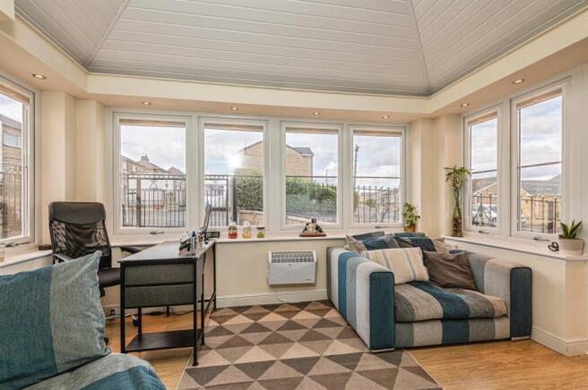3 bed Detached for sale Image 6