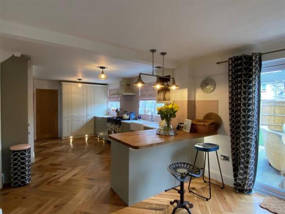 Kitchen/Family Room
